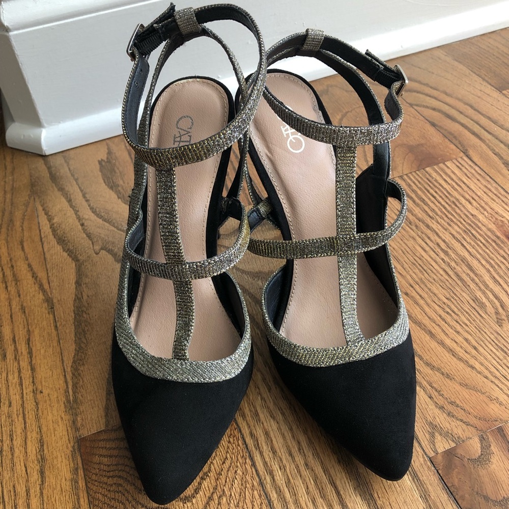 CATO BlackSilver Pumps runs a bit smaller size - Picture 2 of 6